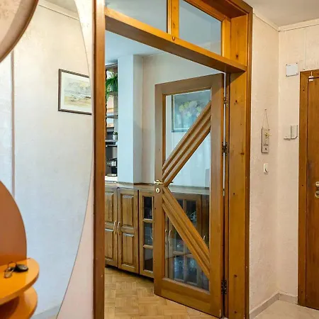 Spacious Flat With Garage - Steps From The Sea Garden By Flat Manаger * Warna