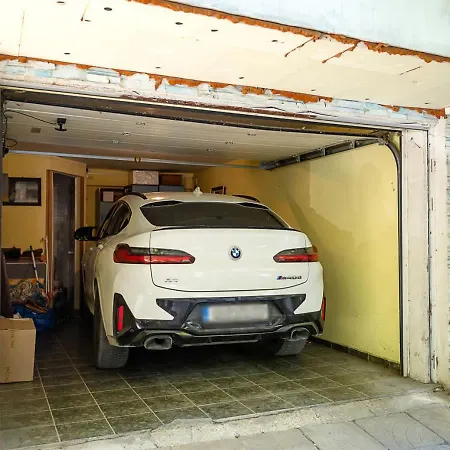 Spacious Flat With Garage - Steps From The Sea Garden By Flat Manаger Apartament *